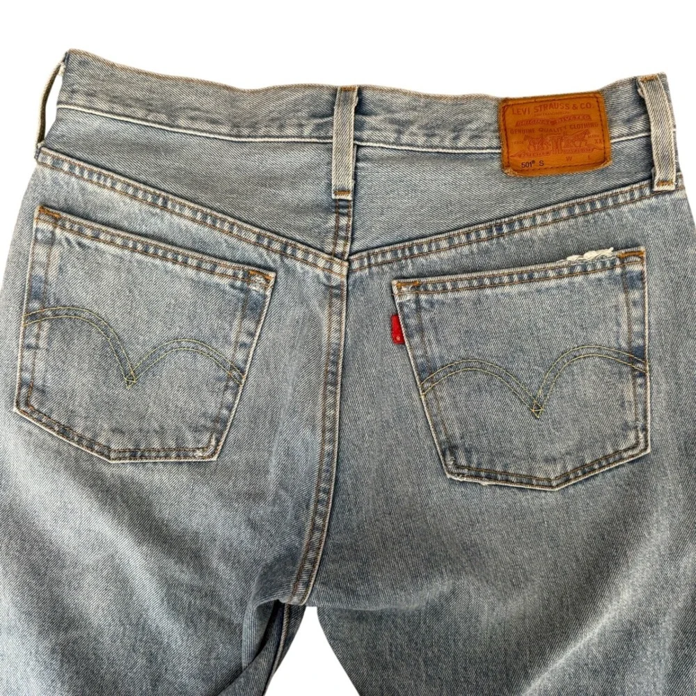 Levis Premium 501 Distressed Light‎ Wash Button Fly Jeans W28 L28 Denim Skinny